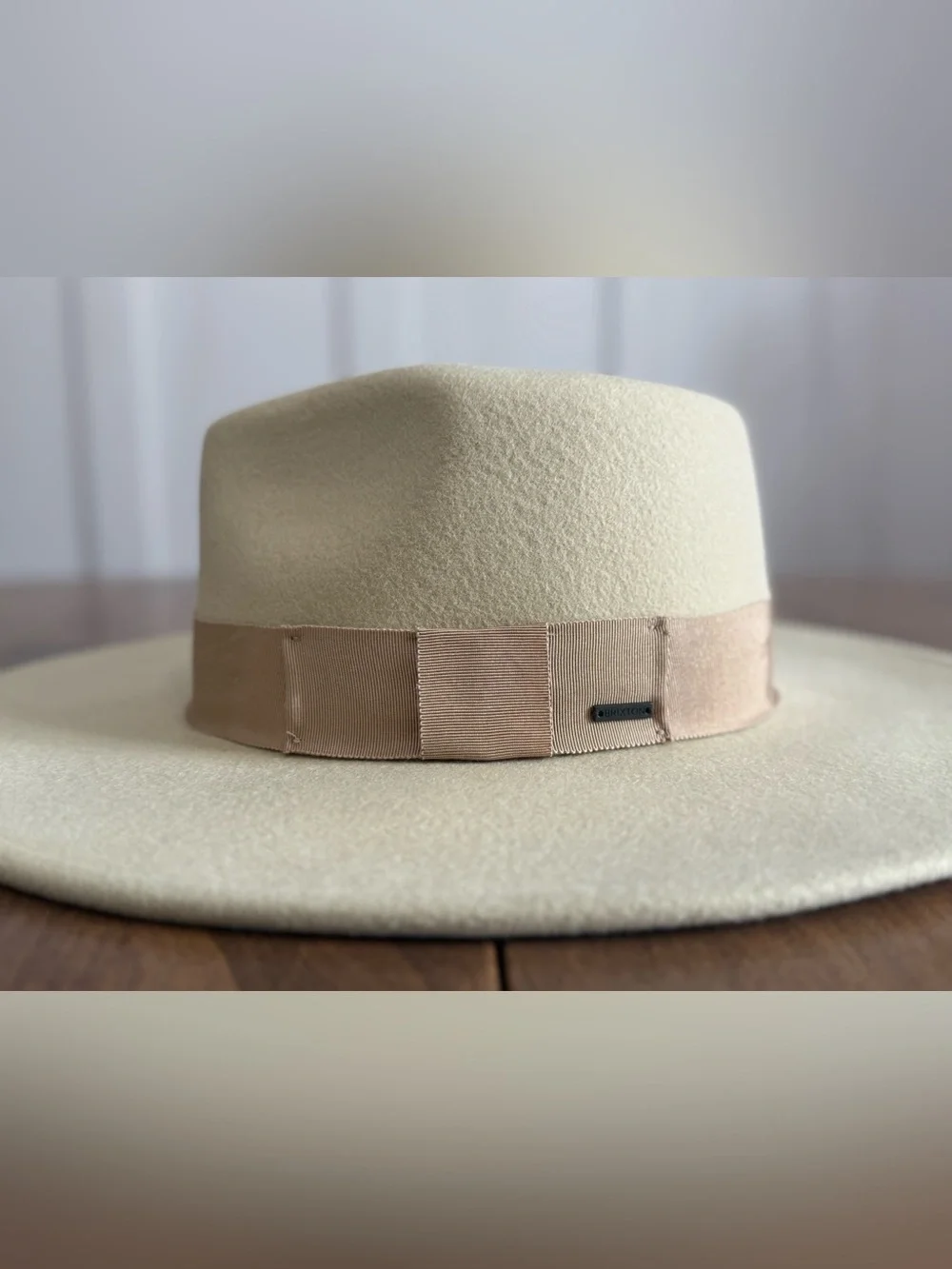 Brixton Joanna Felt Hat in Light Khaki Wide-Brim Wool Fedora Size Medium